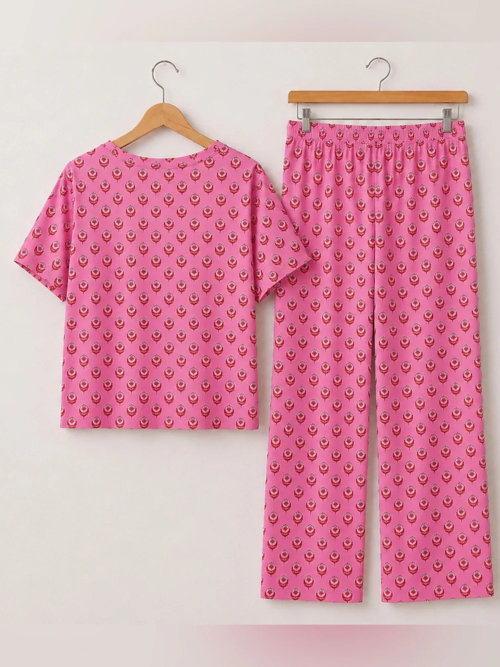 Mary Square Floral Foulard Pink Alli Short Sleeve V-Neck/Straigt Leg Pants Set